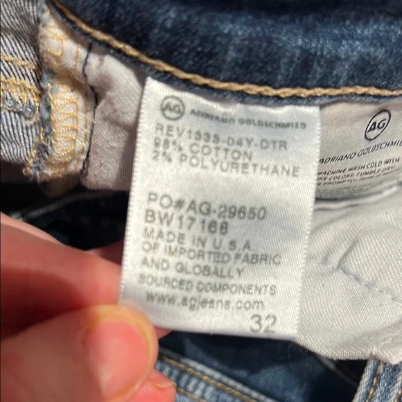 AG Adriano Goldschmied Cropped Rolled Ankle Jeans with Vintage Wash & Distressed - Picture 3 of 7